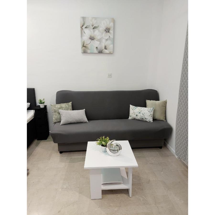 Studio Apartment Lee Split Extérieur photo