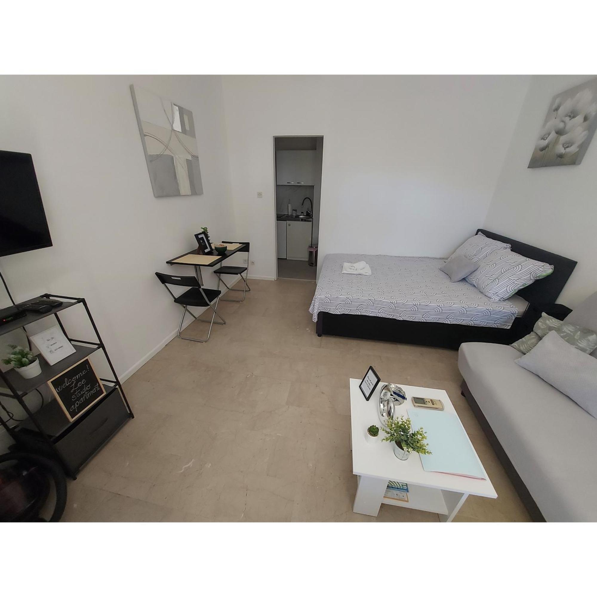 Studio Apartment Lee Split Extérieur photo