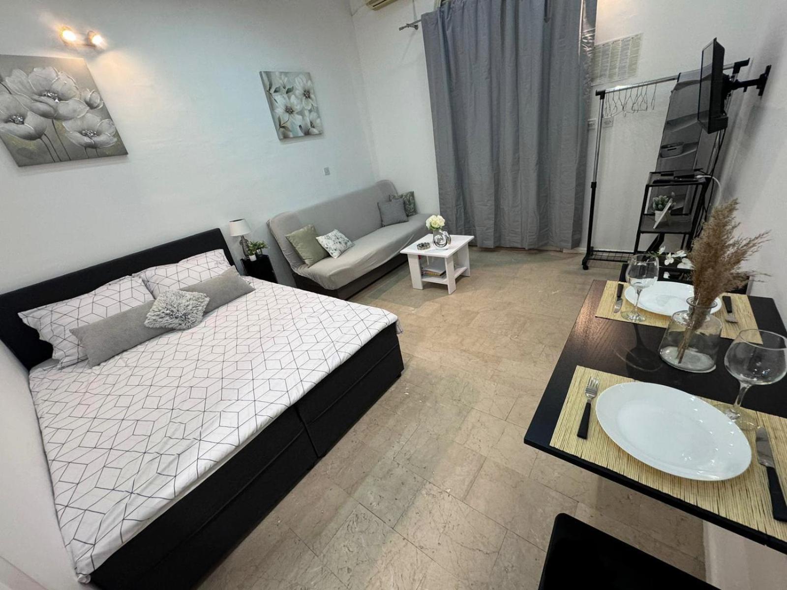 Studio Apartment Lee Split Extérieur photo